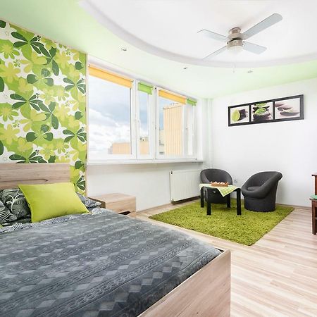 Апартаменти Apartament Plocka 4 Варшава Екстер'єр фото